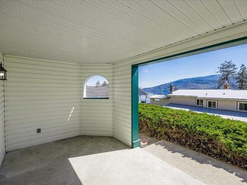 6559 Sherburn Road, Peachland, BC - Outdoor With Exterior