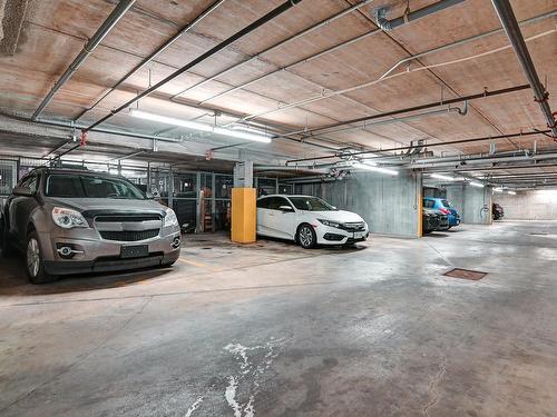Garage - 5A-730 Rue Rose-De-Lima, Montréal (Le Sud-Ouest), QC - Indoor Photo Showing Garage