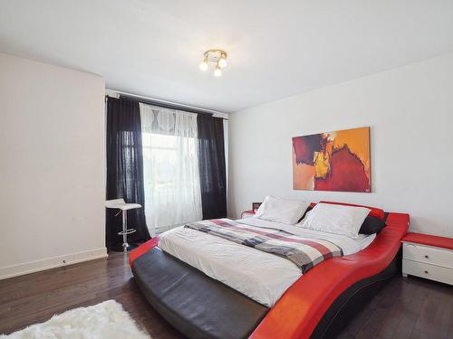 Master bedroom - 805 Rue Des Moissons, Saint-Lin/Laurentides, QC - Indoor Photo Showing Bedroom