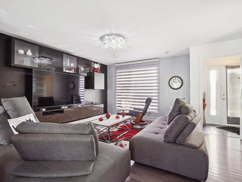 Living room - 805 Rue Des Moissons, Saint-Lin/Laurentides, QC - Indoor Photo Showing Living Room