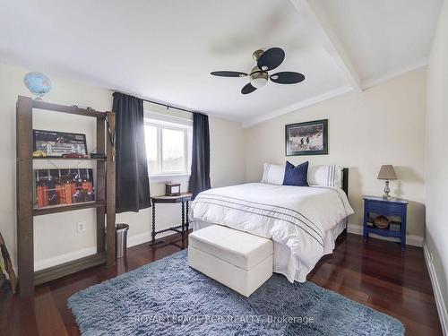 9759 Castlederg Sdrd, Caledon, ON - Indoor Photo Showing Bedroom