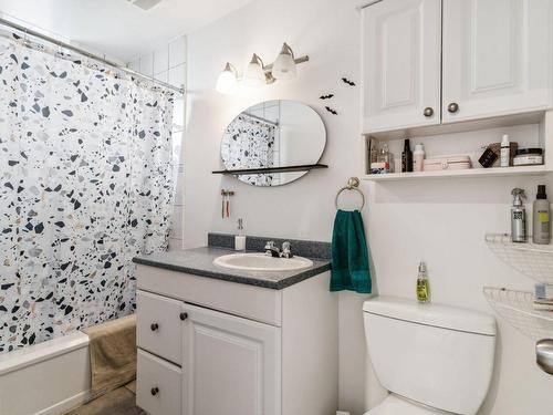 Bathroom - 5636  - 5644 15E Avenue, Montréal (Rosemont/La Petite-Patrie), QC - Indoor Photo Showing Bathroom