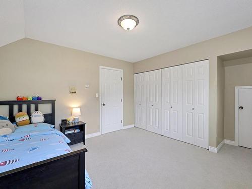 956 Lucas Ave, Saanich, BC - Indoor Photo Showing Bedroom