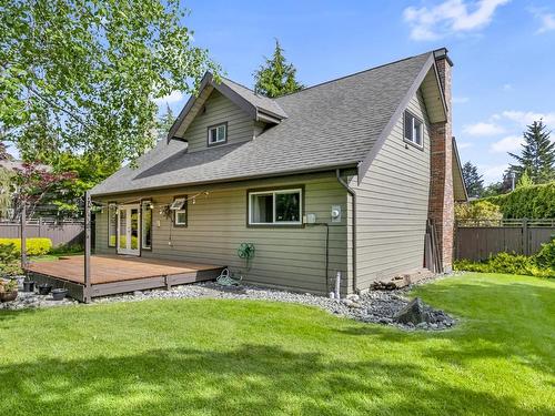 956 Lucas Ave, Saanich, BC - Outdoor