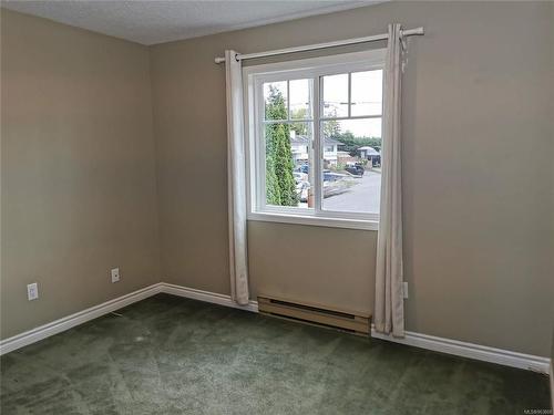 2116 Colinwood Rd, Sidney, BC - Indoor Photo Showing Other Room