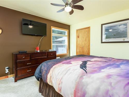 1307 Anderton Rd, Comox, BC - Indoor Photo Showing Bedroom