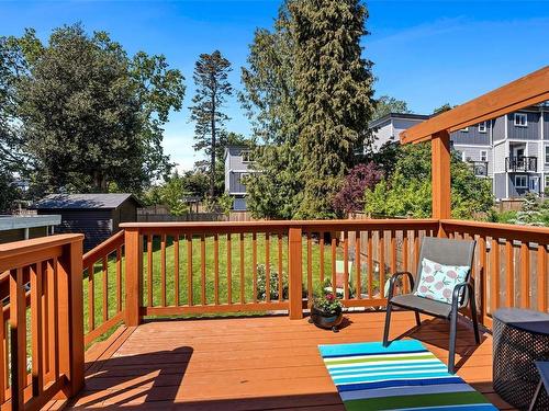 1236 Effingham St, Esquimalt, BC - Outdoor With Deck Patio Veranda