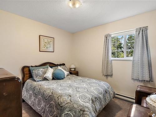 2113 Amethyst Way, Sooke, BC - Indoor Photo Showing Bedroom