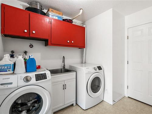 2113 Amethyst Way, Sooke, BC - Indoor Photo Showing Laundry Room