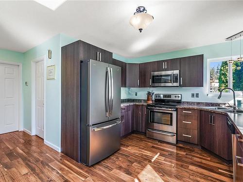 2113 Amethyst Way, Sooke, BC - Indoor Photo Showing Kitchen