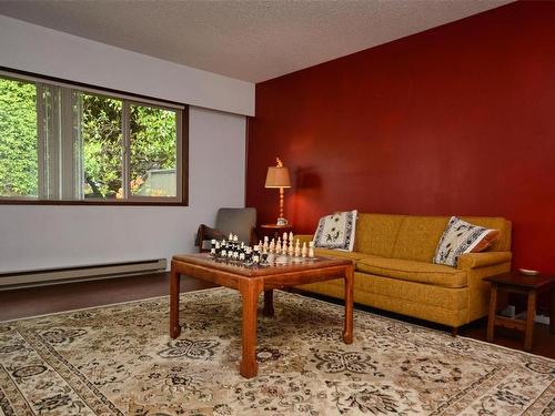 3-7768 East Saanich Rd, Central Saanich, BC - Indoor