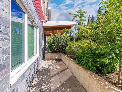 112-20 Barsby Ave, Nanaimo, BC - Outdoor With Deck Patio Veranda