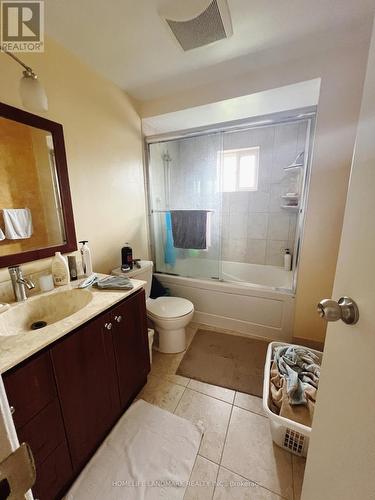 12 Ambrose Court, Markham, ON - Indoor Photo Showing Bathroom