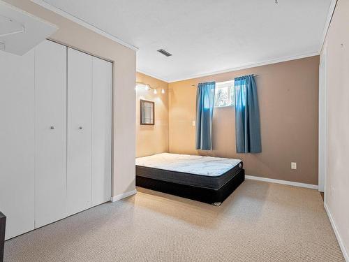 2553 Partridge Cres, Kamloops, BC - Indoor Photo Showing Bedroom