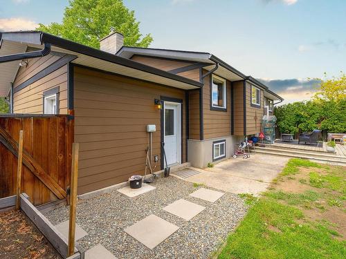 2553 Partridge Cres, Kamloops, BC - Outdoor With Exterior