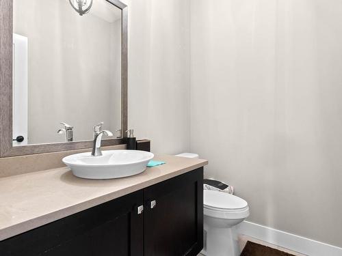 7-2171 Van Horne Drive, Kamloops, BC - Indoor Photo Showing Bathroom