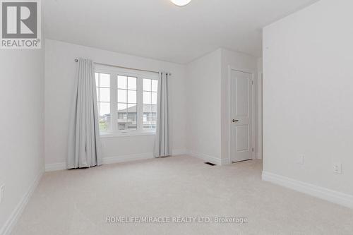 9271 White Oak Avenue, Niagara Falls, ON - Indoor Photo Showing Other Room