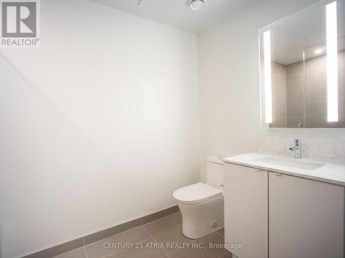 Lph 15 - 270 Dufferin Street, Toronto, ON - Indoor Photo Showing Bathroom