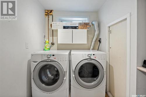 317 3Rd Street S, Martensville, SK - Indoor Photo Showing Laundry Room