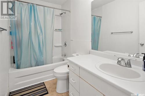 317 3Rd Street S, Martensville, SK - Indoor Photo Showing Bathroom