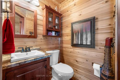 54 Lakeshore Drive, Puslinch, ON - Indoor Photo Showing Bathroom