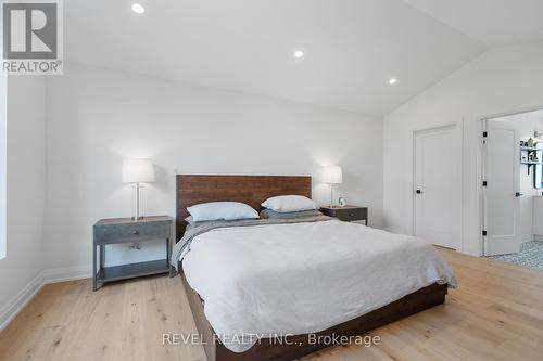 56 West Farmington Drive, St. Catharines, ON - Indoor Photo Showing Bedroom