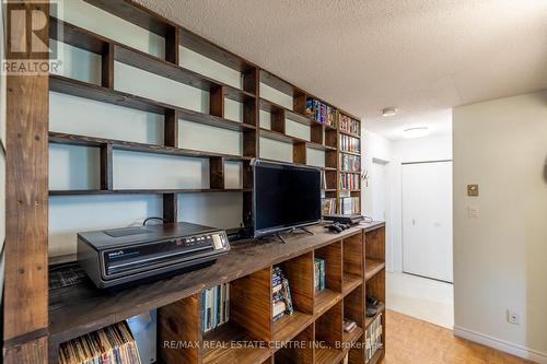 102 - 53 Conroy Crescent, Guelph, ON - Indoor Photo Showing Office