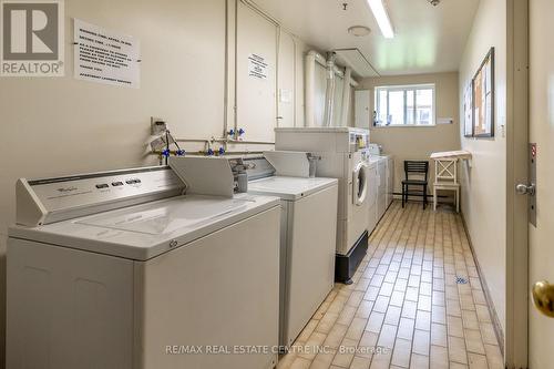 102 - 53 Conroy Crescent, Guelph, ON - Indoor Photo Showing Laundry Room