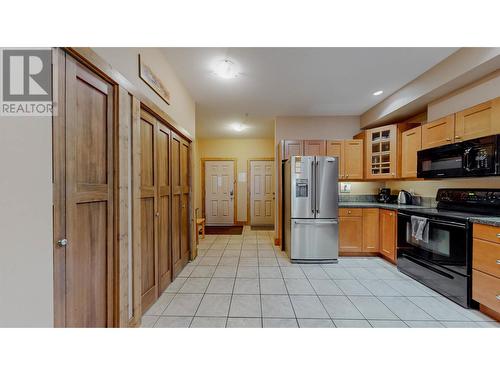 5401 Lakeshore Drive Unit# 113, Osoyoos, BC - Indoor Photo Showing Kitchen