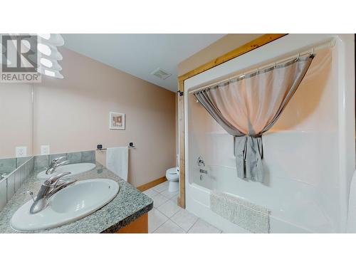 5401 Lakeshore Drive Unit# 113, Osoyoos, BC - Indoor Photo Showing Bathroom