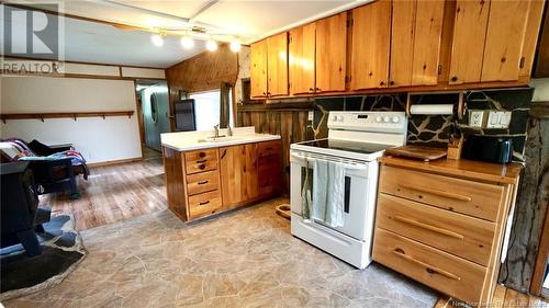 609 Sorrel Ridge Road, Rollingdam, NB - Indoor Photo Showing Kitchen