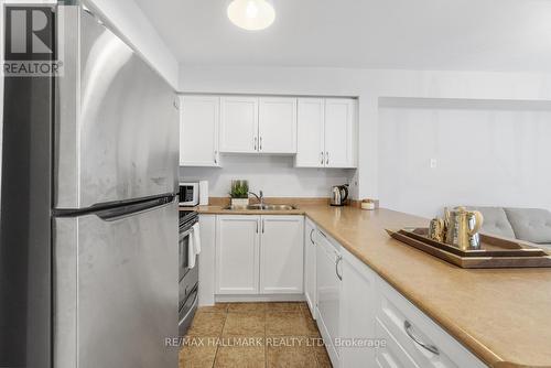 2104 - 55 George Appleton Way, Toronto, ON - Indoor Photo Showing Kitchen With Double Sink