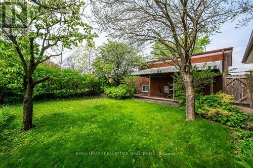 380 Pinegrove Road, Oakville, ON 