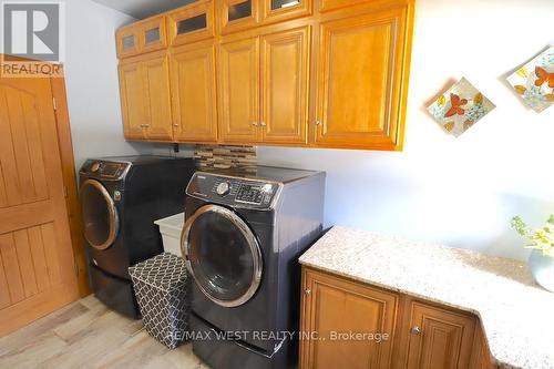 6509 Highway 11 N, North Bay, ON - Indoor Photo Showing Laundry Room