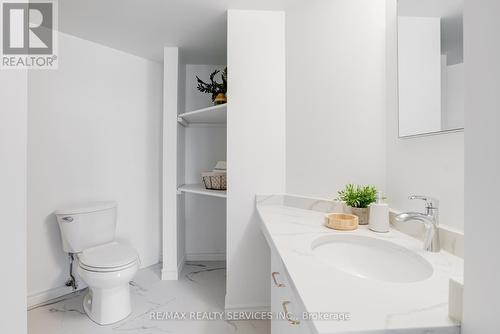1207 - 237 King Street W, Cambridge, ON - Indoor Photo Showing Bathroom