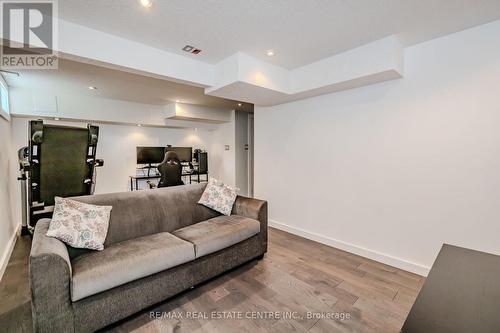 3 - 618 Barton Street, Hamilton, ON - Indoor Photo Showing Living Room