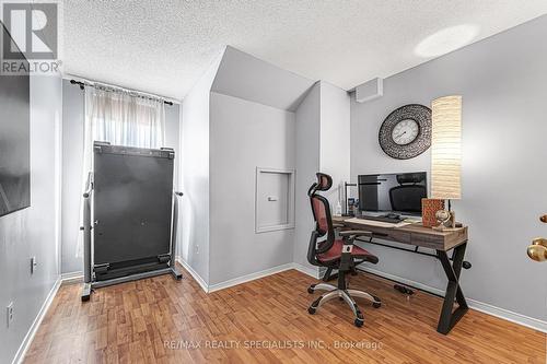 Th13 - 100 Arbors Lane, Vaughan, ON - Indoor Photo Showing Office