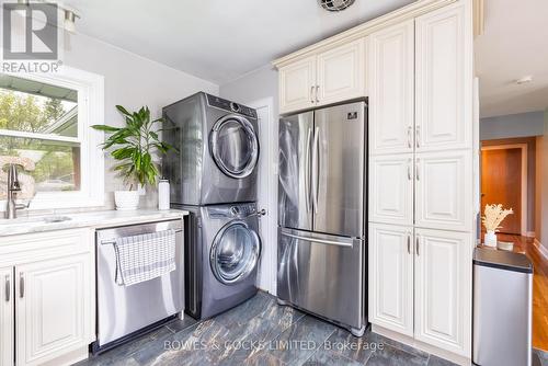 2 Armour Court, Kawartha Lakes, ON - Indoor Photo Showing Laundry Room
