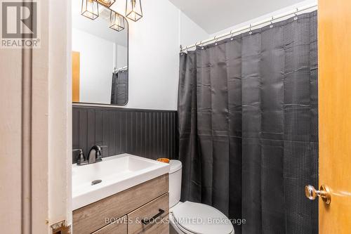 2 Armour Court, Kawartha Lakes, ON - Indoor Photo Showing Bathroom