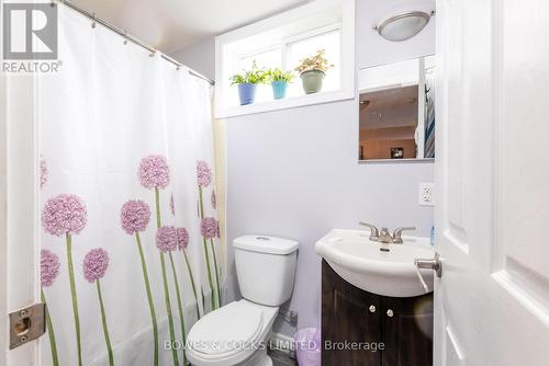 2 Armour Court, Kawartha Lakes, ON - Indoor Photo Showing Bathroom