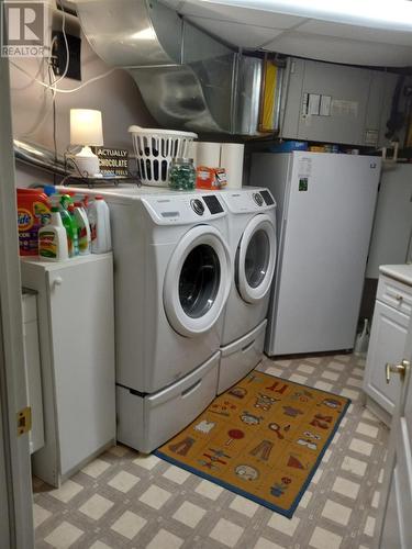 711 Bay St # 201, Sault Ste. Marie, ON - Indoor Photo Showing Laundry Room