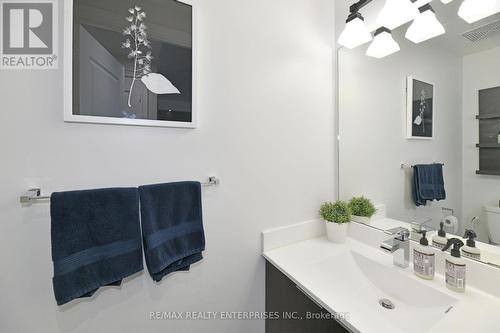 208 - 16 Brookers Lane, Toronto, ON - Indoor Photo Showing Bathroom