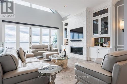 3188 Lakeshore Road, Burlington, ON - Indoor Photo Showing Living Room With Fireplace