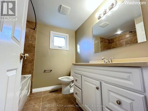 67 Torrance Woods, Brampton, ON - Indoor Photo Showing Bathroom
