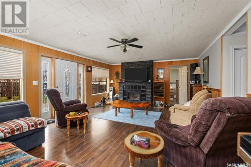 103 Crestview Drive, Lakeland Rm No. 521, SK - Indoor Photo Showing Living Room