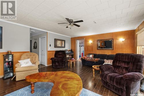 103 Crestview Drive, Lakeland Rm No. 521, SK - Indoor Photo Showing Living Room