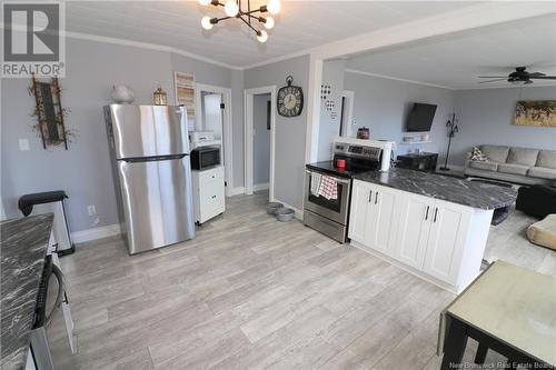 1154 Route 776, Grand Manan, NB - Indoor Photo Showing Kitchen