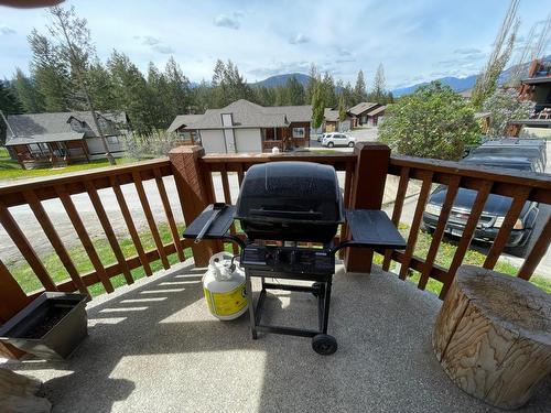 304 - 7307 Prospector Avenue, Radium Hot Springs, BC - Outdoor With Deck Patio Veranda