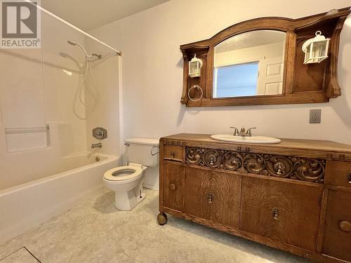 3765 S 97 Highway, Quesnel, BC - Indoor Photo Showing Bathroom