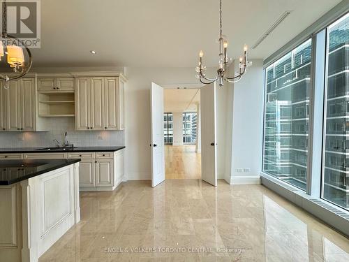 3404 - 183 Wellington Street W, Toronto, ON - Indoor Photo Showing Kitchen With Upgraded Kitchen